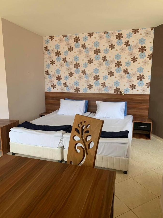 Семеен хотел Брилянс - Family Hotel Brilliance Варна Экстерьер фото