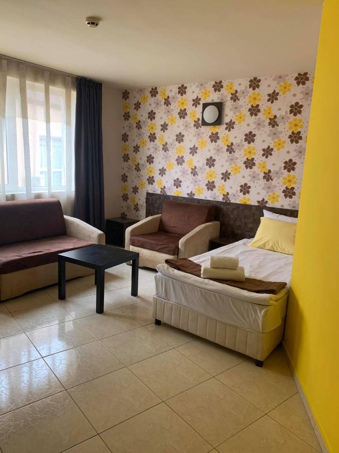 Семеен хотел Брилянс - Family Hotel Brilliance Варна Экстерьер фото