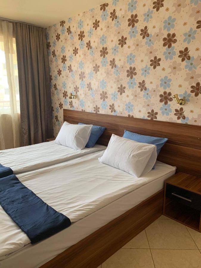 Семеен хотел Брилянс - Family Hotel Brilliance Варна Экстерьер фото